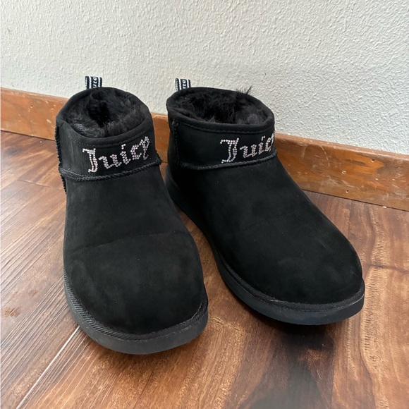 Juicy Couture Women's Kerri Cold Weather Ankle
Boots -Black Microsuede (Size7.5) - Picture 2 of 15
